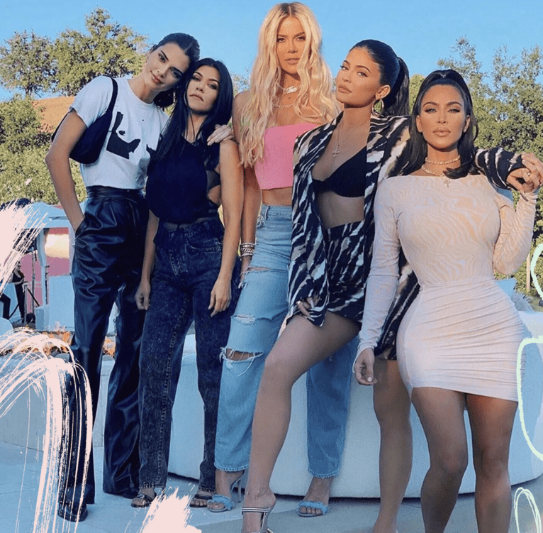 Hermanas Kardashian.png Hermanas Kardashian.png